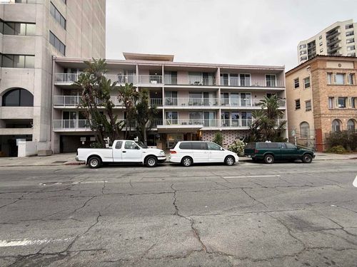 201-1425 Lakeside Dr, Oakland, CA, 94612-4339 | Card Image