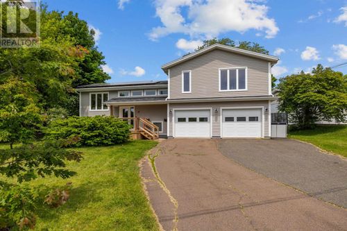 47 Admiral St, Charlottetown, PE, C1A2C5 | Card Image