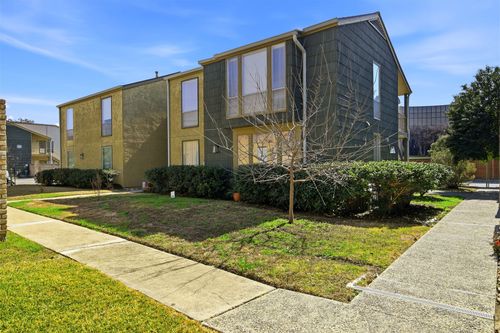 1702-3678 Hidden Dr, San Antonio, TX, 78217-4669 | Card Image