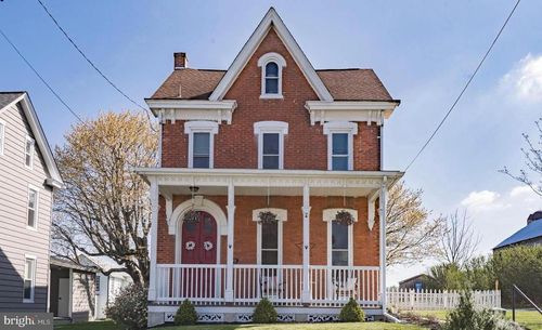 145 Hoffmansville Rd, BARTO, PA, 19504-9381 | Card Image