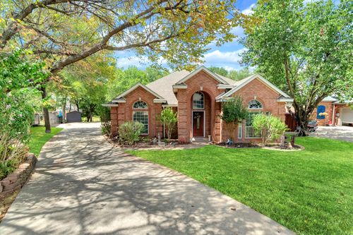 18 Red Bluff Ct, Mansfield, TX, 76063-7704 | Card Image