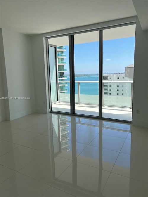 1606-1300 Brickell Bay Dr, Miami, FL, 33131-3380 | Card Image