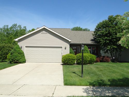 1501 Maximilian Dr, Chesterton, IN, 46304-5312 | Card Image