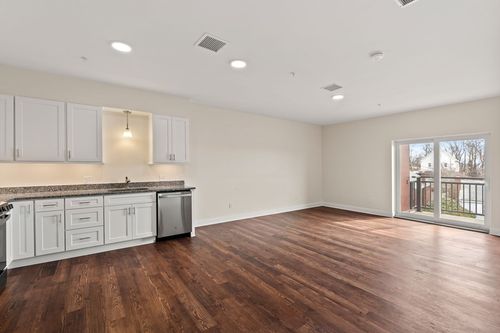 apt-402-10 Franklin Ave, Revere, MA, 02151-3558 | Card Image