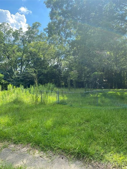 1713 N Weaver St, Selma, AL, 36703-2649 | Card Image