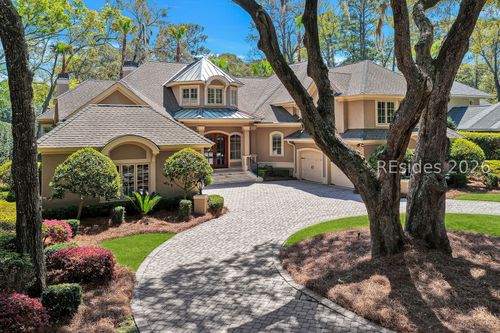 752 Colonial Dr, Hilton Head Island, SC, 29926-4209 | Card Image
