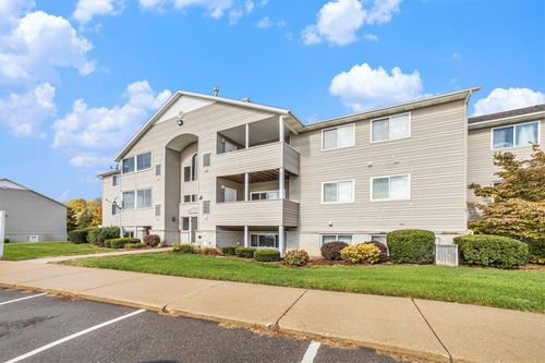 bldg-d-8410 Jasonville Ct, Caledonia, MI, 49316-8054 | Card Image