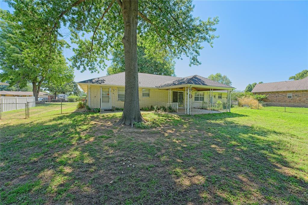 Residential in Harrah 5