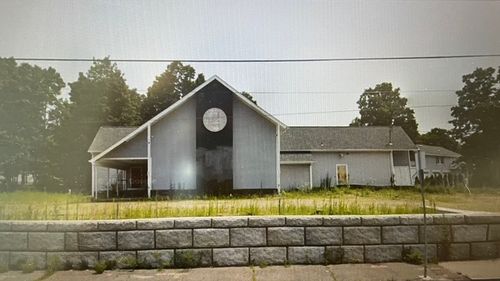 555 Central Ave, Seekonk, MA, 02771-3930 | Card Image