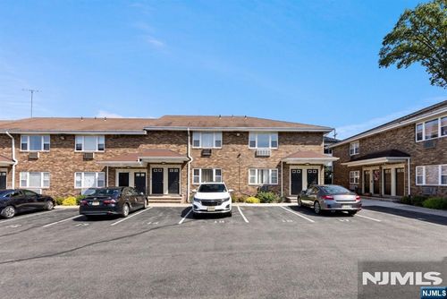 20 Rosol Ln, Saddle Brook, NJ, 07663-5506 | Card Image