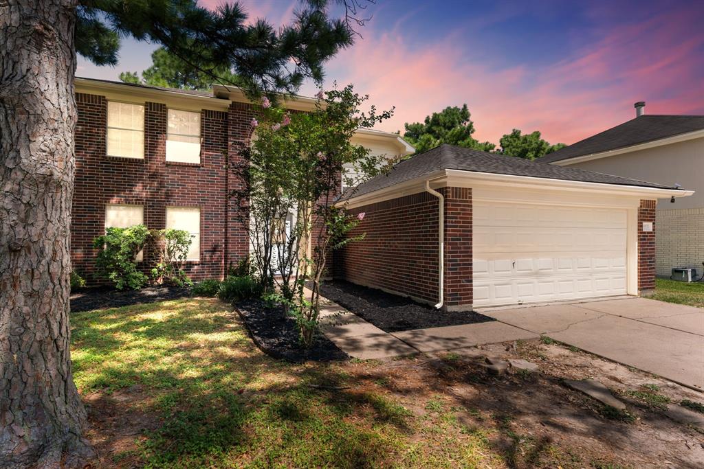 Summit Lodge Dr, Katy, TX 77449