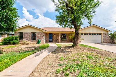 4941 Hialeah Drive, House other with 3 bedrooms, 2 bathrooms and null parking in Abilene TX | Image 3