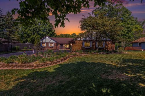 21049 Dana Drive Drive, Bedford Charter Township, MI, 49017 | Card Image