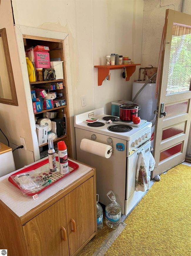 9591 Tower Rd Ne, House other with 1 bedrooms, 1 bathrooms and null parking in Kalkaska MI | Image 5