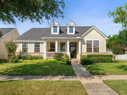 5805 Winter Park Dr, North Richland Hills, TX, 76180-5345 | Card Image