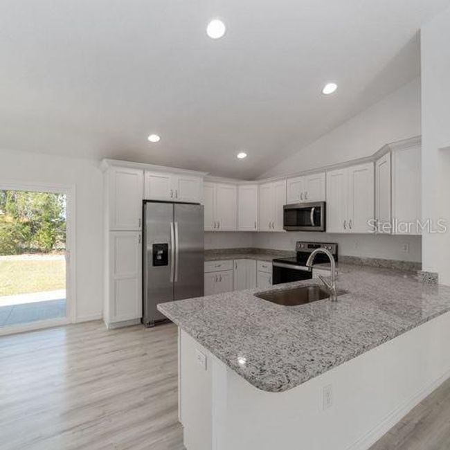 2041 Sw 178 Th Lane Rd, House other with 4 bedrooms, 2 bathrooms and null parking in Ocala FL | Image 13