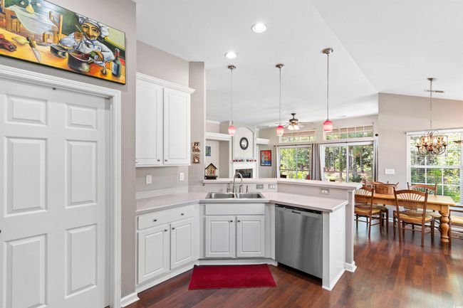 904 Metherton Ct, House other with 3 bedrooms, 2 bathrooms and 4 parking in Myrtle Beach SC | Image 6