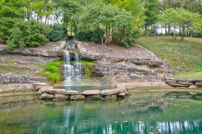 Waterfall Stonebridge Village | Image 31