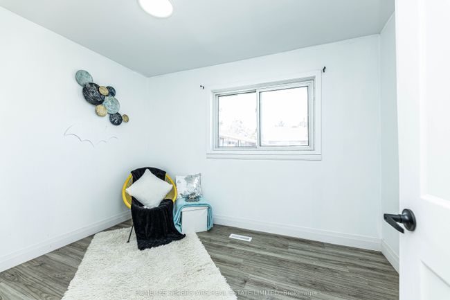13 Thistle Down Blvd, Condo with 4 bedrooms, 3 bathrooms and 1 parking in Toronto ON | Image 20