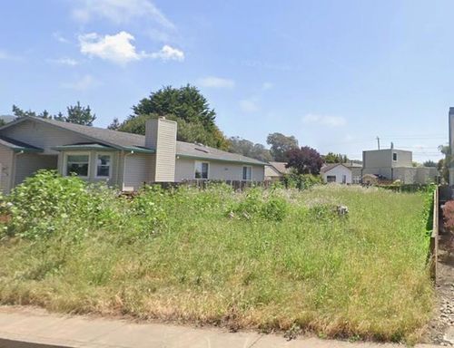 0 Avenue Granada, El Granada, CA, 94018-8167 | Card Image