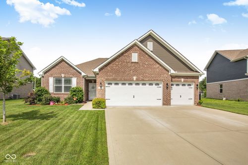 3268 Cordell Rd, New Palestine, IN, 46163-5529 | Card Image