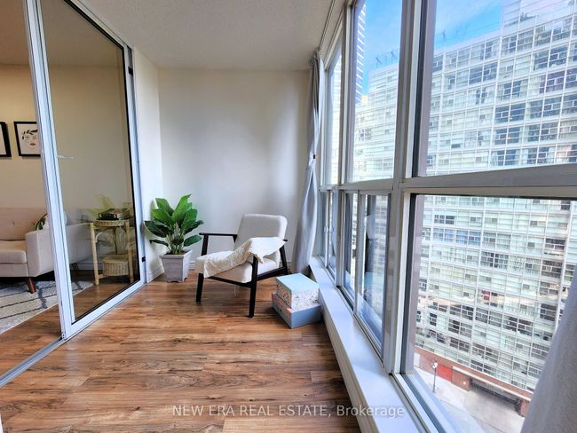 1109 - 24 Wellesley St W, Condo with 1 bedrooms, 1 bathrooms and null parking in Toronto ON | Image 11