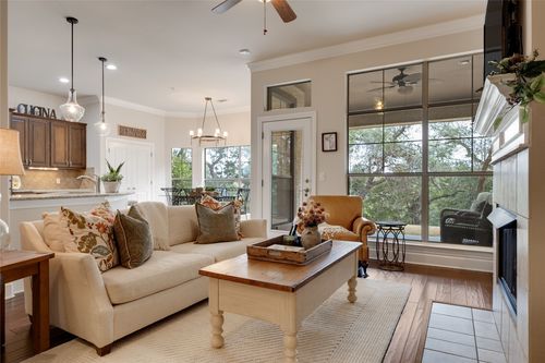 412-7800 Southwest Pkwy, Austin, TX, 78735-6117 | Card Image