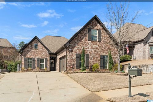 822 Bainbridge Way, IRONDALE, AL, 35210-2182 | Card Image