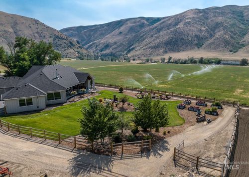 20 Waverly Dr, Horseshoe Bend, ID, 83629-8102 | Card Image