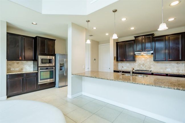 4622 Regal Shadow Ln, House other with 6 bedrooms, 4 bathrooms and 2 parking in Sugar Land TX | Image 10