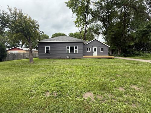 1514 Trott Ave Sw, Willmar, MN, 56201-2875 | Card Image