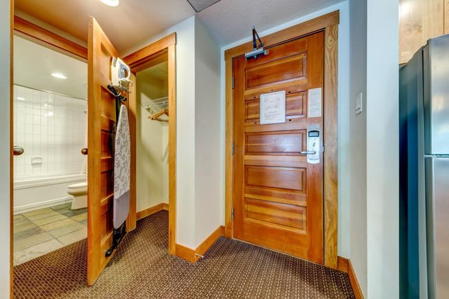 416B - 2036 London Lane, Condo with 2 bedrooms, 2 bathrooms and 1 parking in Whistler BC | Image 7