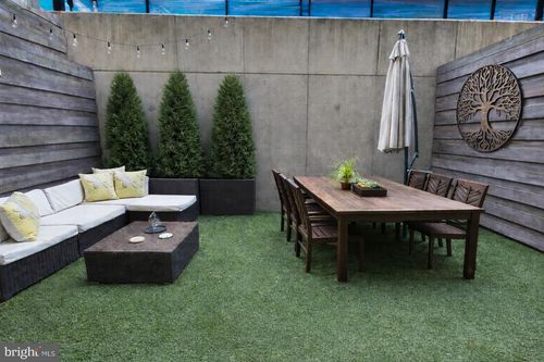 unit-6-1320 Fenwick Ln, SILVER SPRING, MD, 20910-3853 | Card Image