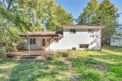 7084 Barton Road, House other with 3 bedrooms, 1 bathrooms and null parking in North Olmsted OH | Image 3