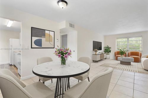 apt-304-1715 N 16th Ave, Hollywood, FL, 33020-2535 | Card Image