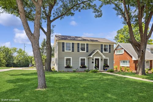 3976 Western Ave, Western Springs, IL, 60558-1042 | Card Image