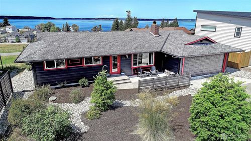 209 Burke Dr, Camano Island, WA, 98282-7325 | Card Image