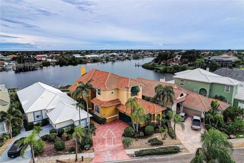 852 Symphony Isles Blvd, APOLLO BEACH, FL, 33572-2764 | Card Image