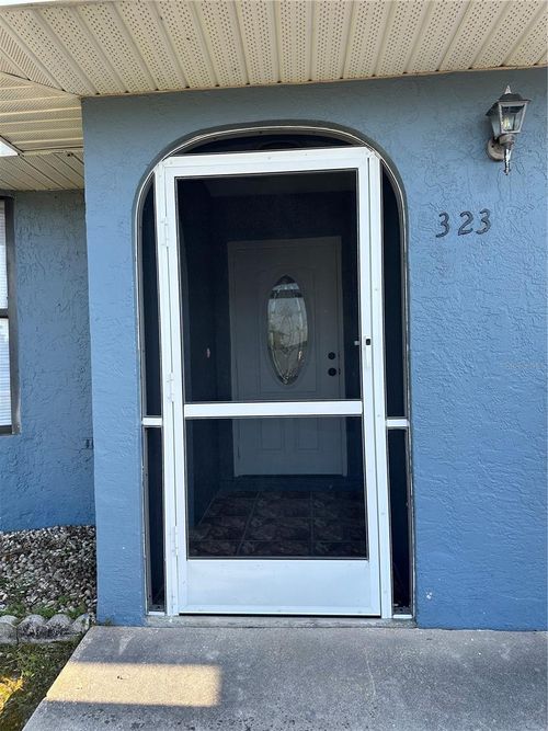 323 Center Ave Nw, PORT CHARLOTTE, FL, 33952-7901 | Card Image
