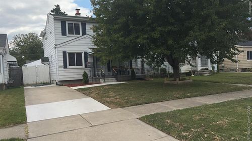 2209 Progress Ave, Lincoln Park, MI, 48146-2554 | Card Image