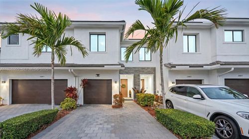 10887 Sw 232nd Ter, Homestead, FL, 33032-6304 | Card Image