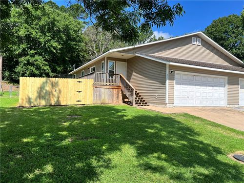 823 N Lola Ln, Fayetteville, AR, 72701-9308 | Card Image