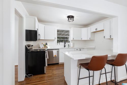 724 Rose Dr, Birmingham, AL, 35235-1113 | Card Image