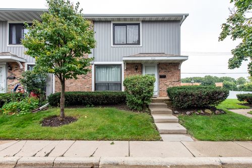 4111 Brentwood Lane, Waukegan, IL, 60087 | Card Image