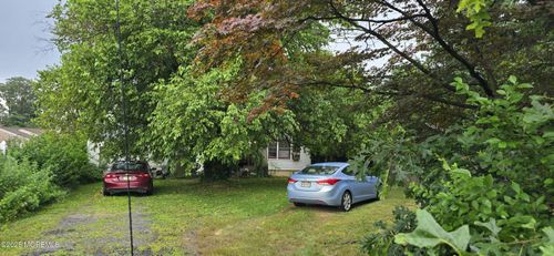 1774 Old Cheesequake Rd, South Amboy, NJ, 08879-1925 | Card Image