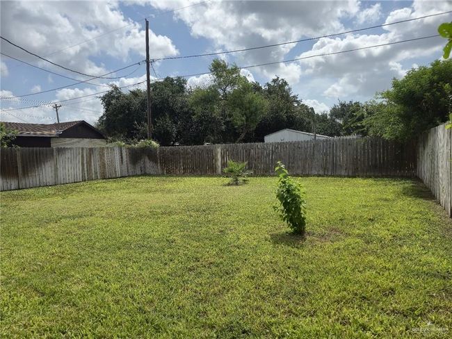 404 Lance St, House other with 3 bedrooms, 2 bathrooms and 1 parking in Alamo TX | Image 16