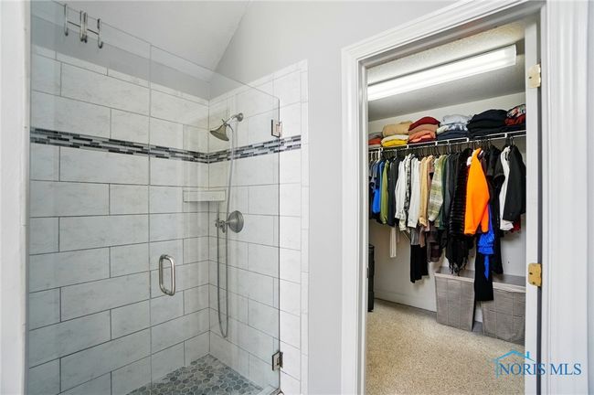 8420 Willow Glen Ct, House other with 4 bedrooms, 3 bathrooms and 2 parking in Holland OH | Image 32