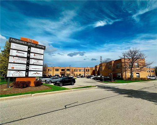 c-209-151 Frobisher Dr, Waterloo, ON, N2V2C9 | Card Image