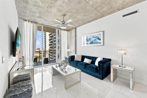 1404-300 S Australian Ave, West Palm Beach, FL, 33401-5083 | Card Image
