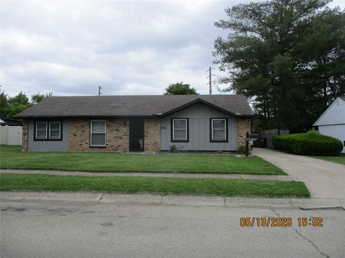 810 Bayberry Dr, New Carlisle, OH, 45344-1248 | Card Image